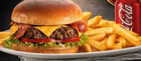 Rapido's Tacos et Burgers, bacon cheese burger avec frites
